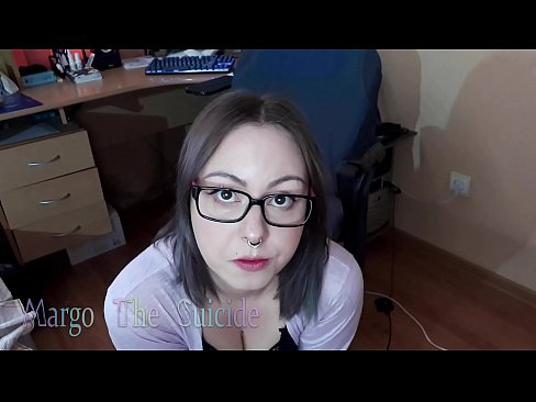 ❤️ Сексуальная Девушка В Очках Глубоко Сосет Фаллоимитатор На Камеру ❤️ Красивое порно на нашем сайте ️